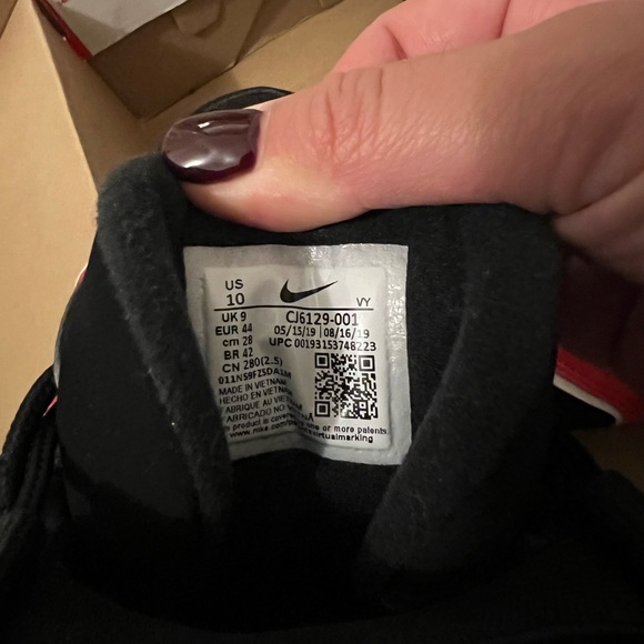 Nike Air men’s shoes, size 9 - Picture 5 of 5